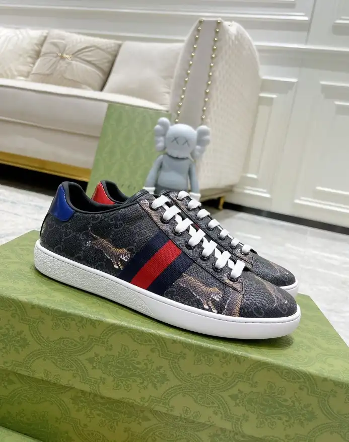 hype Gucci Sneakers