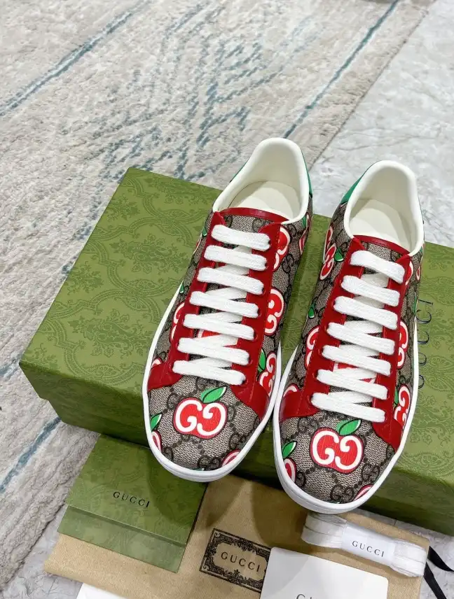 hype Gucci Sneakers