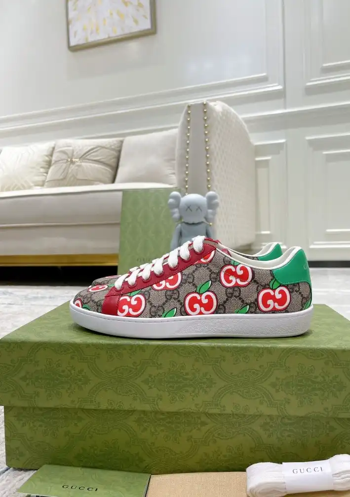 hype Gucci Sneakers