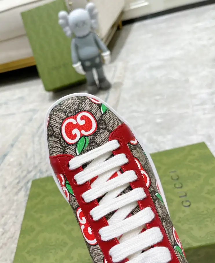 hype Gucci Sneakers