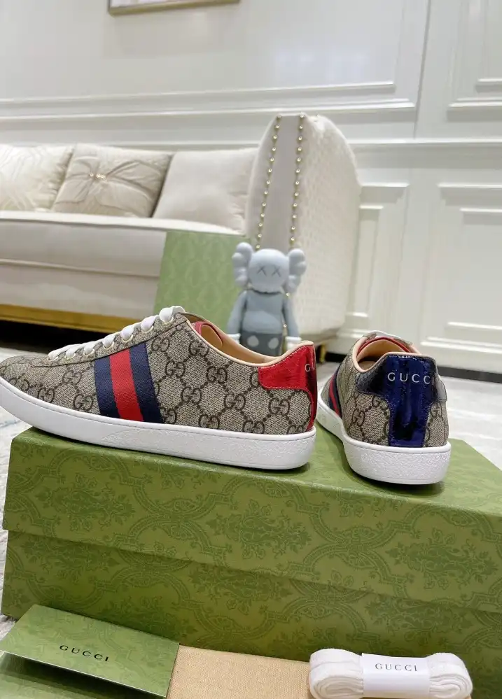 hype Gucci Sneakers