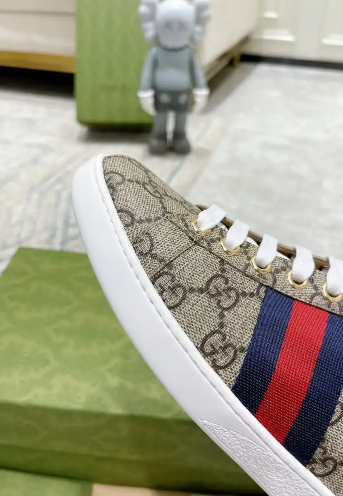 hype Gucci Sneakers