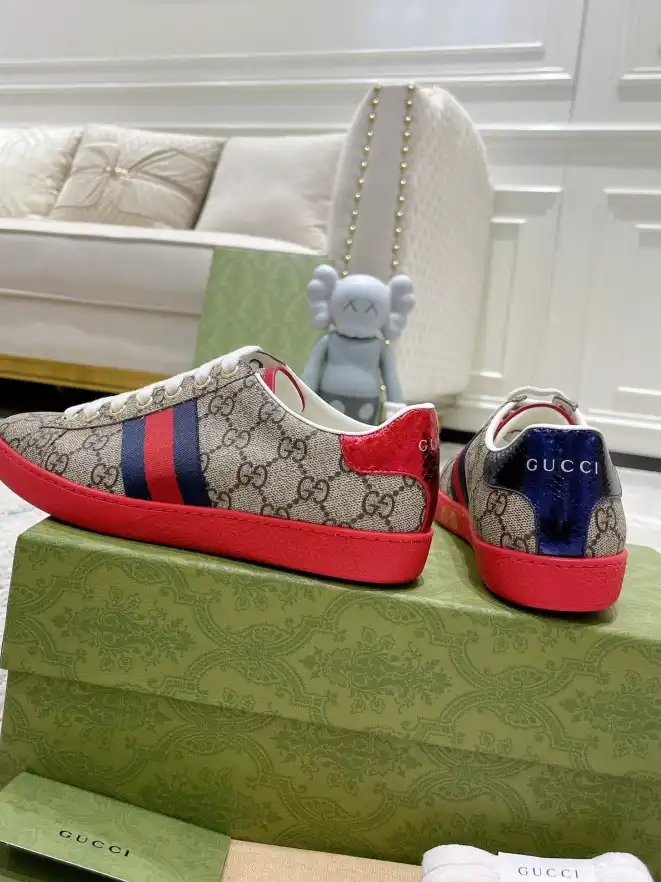 hype Gucci Sneakers