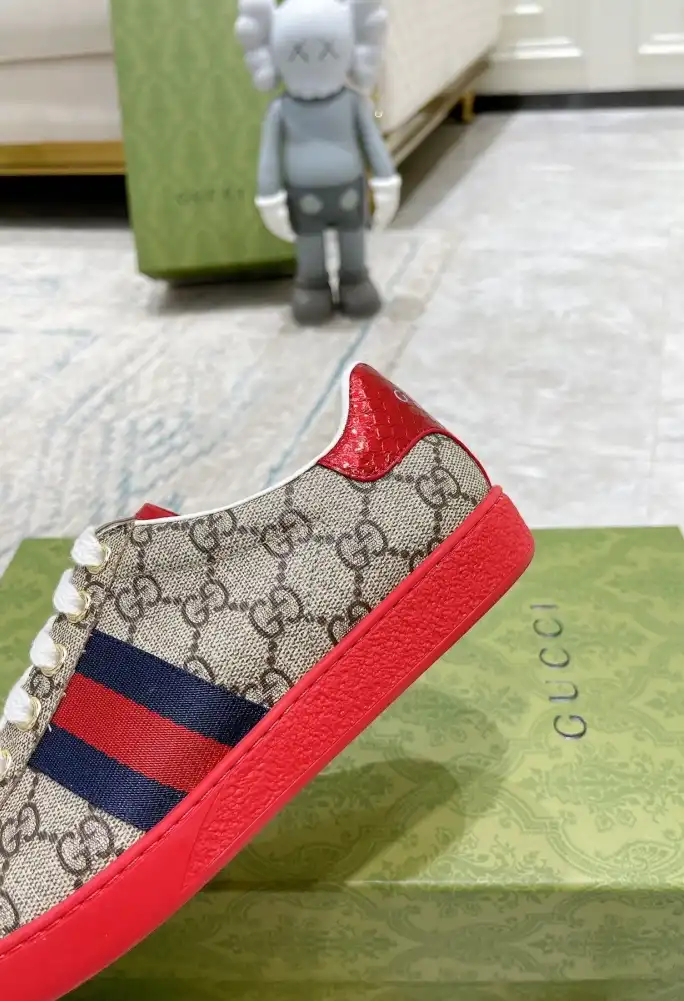 hype Gucci Sneakers