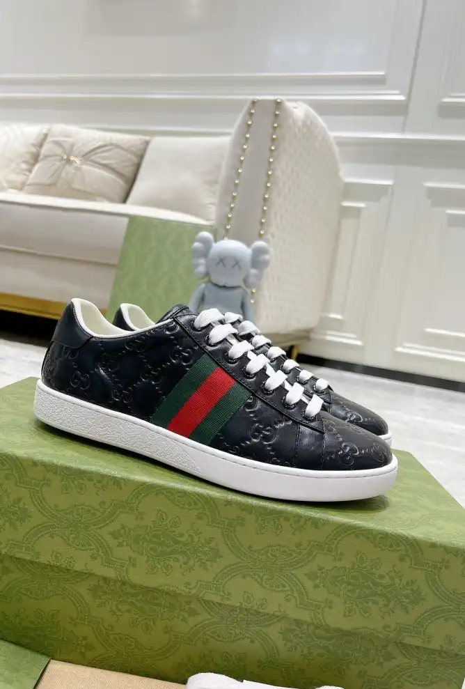 hype Gucci Sneakers