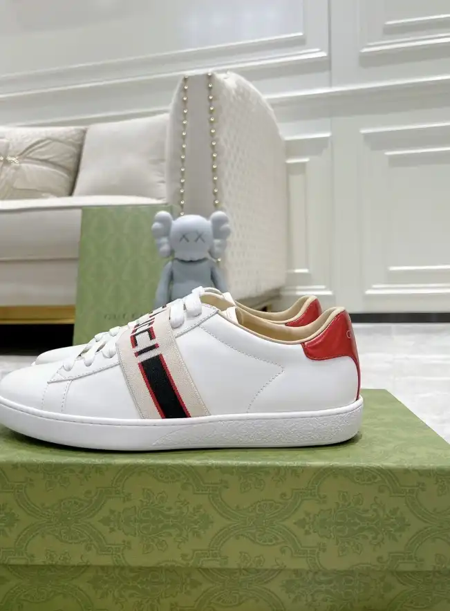 hype Gucci Sneakers