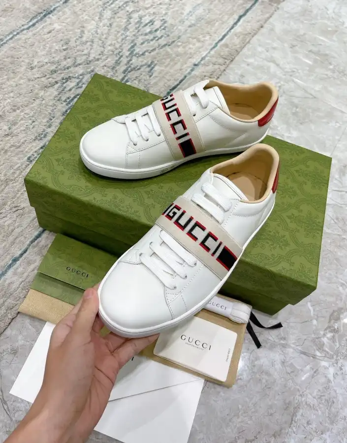 hype Gucci Sneakers