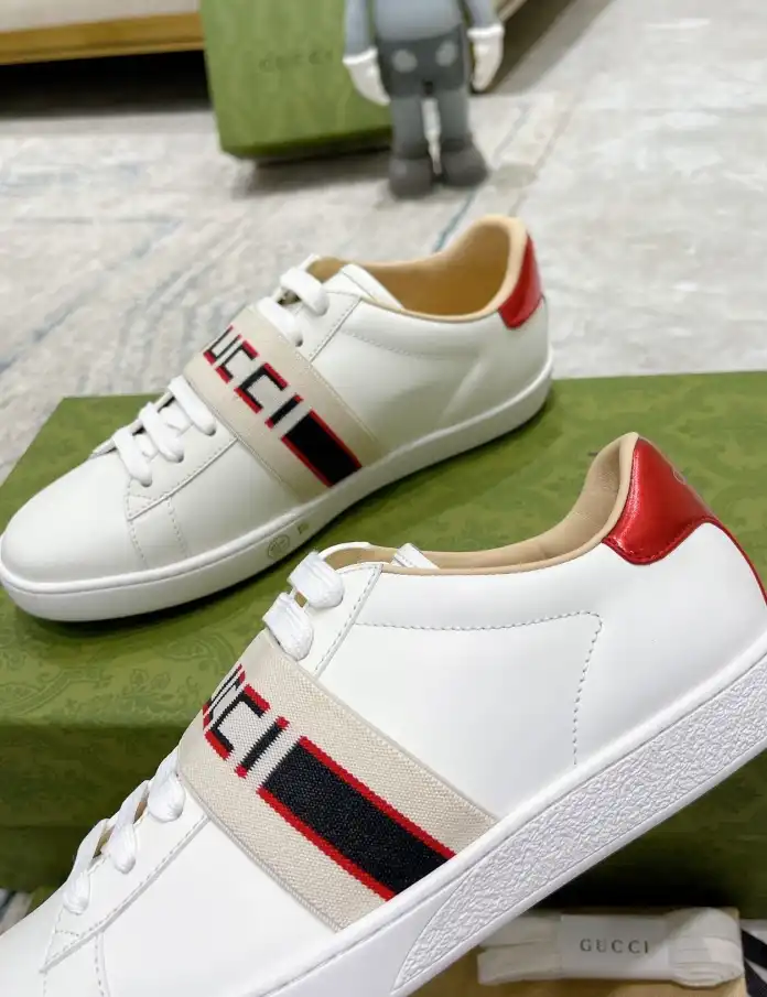 hype Gucci Sneakers