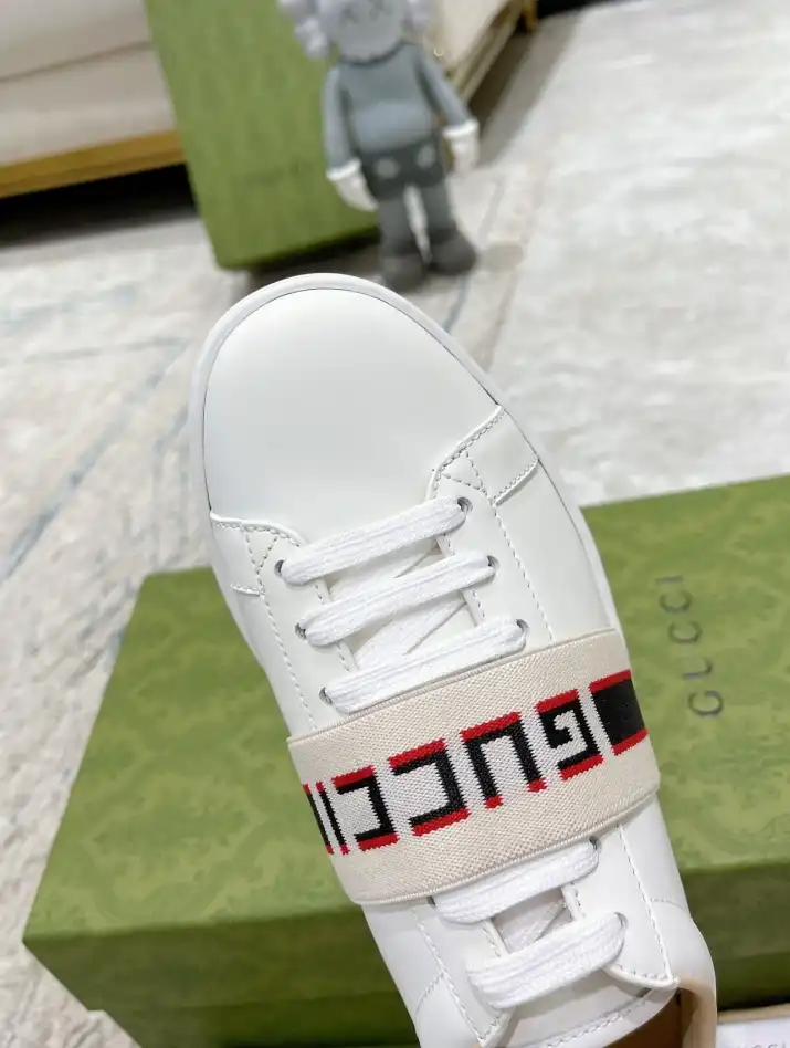 hype Gucci Sneakers