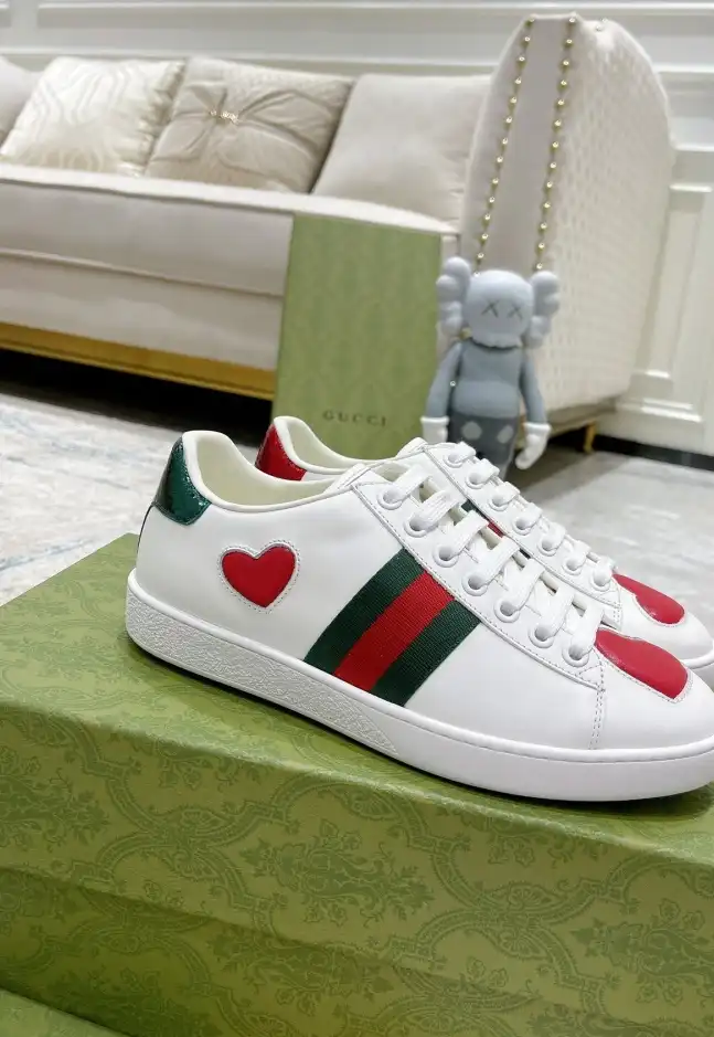 hype Gucci Sneakers