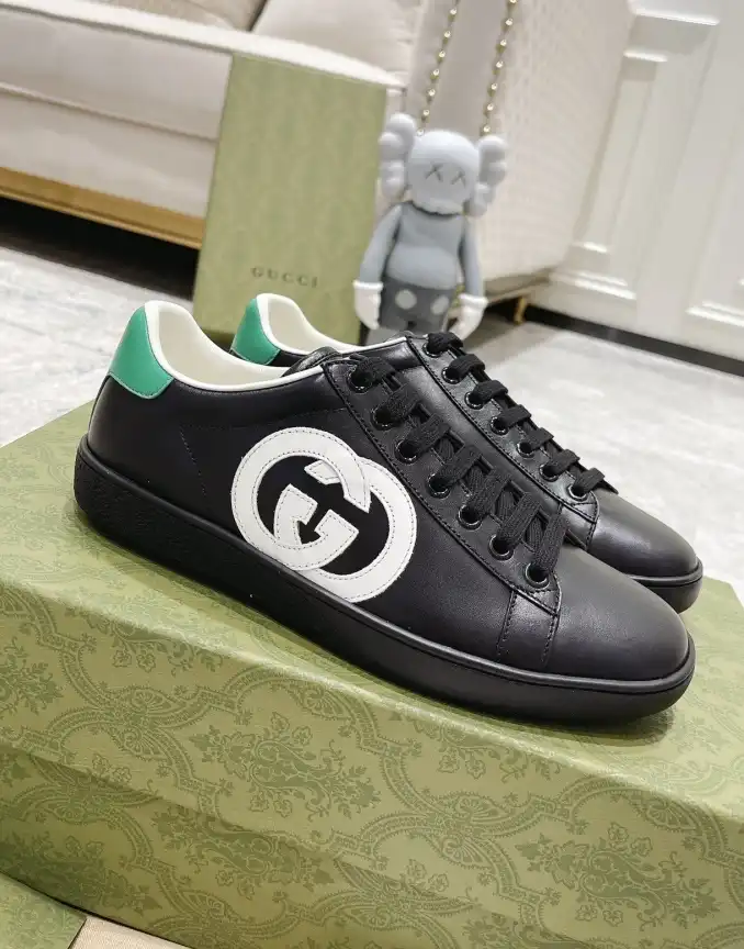 hype Gucci Sneakers