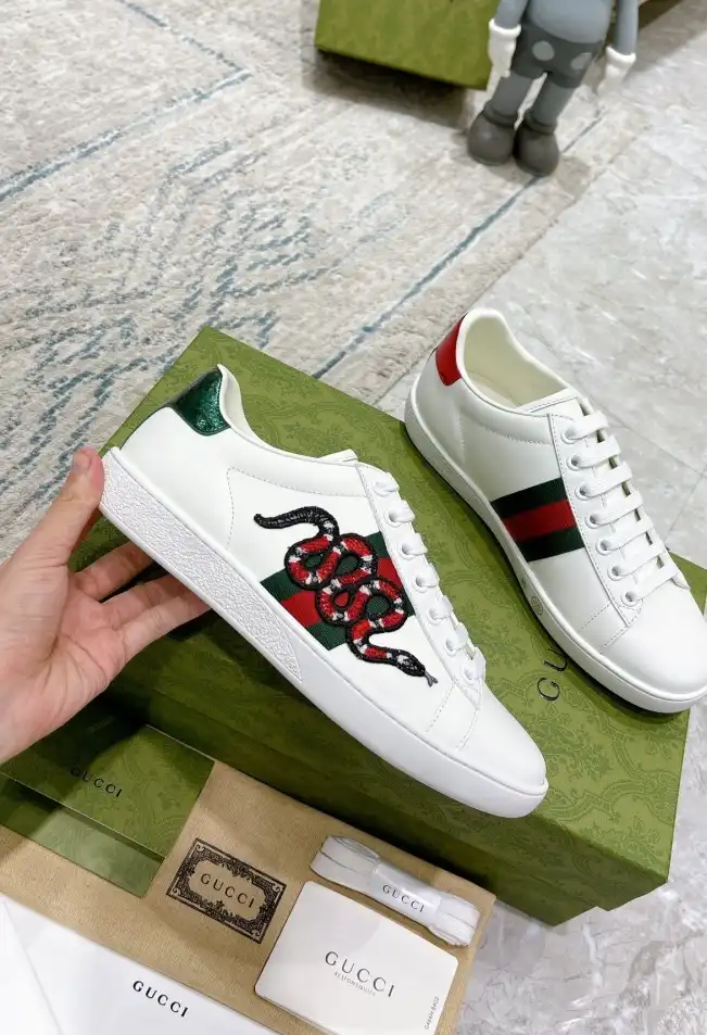 hype Gucci Sneakers