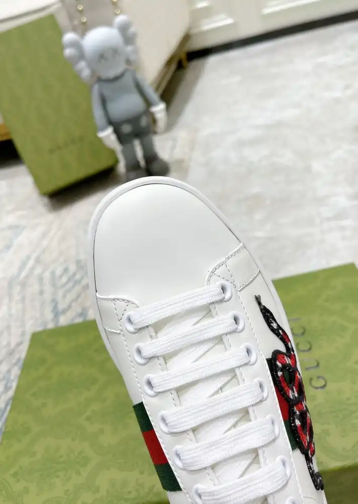 hype Gucci Sneakers