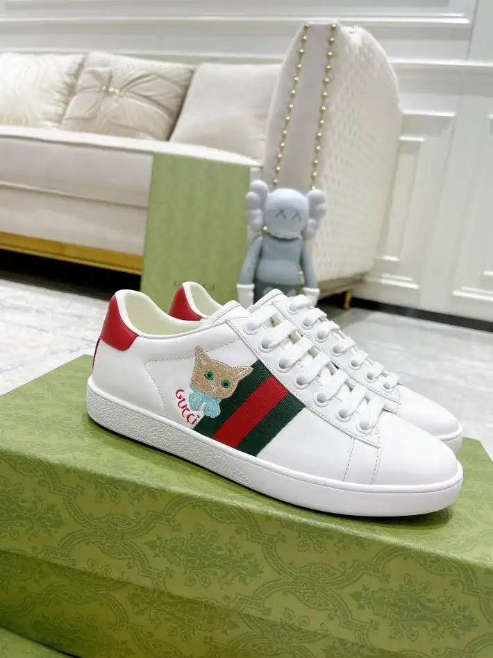 hype Gucci Sneakers