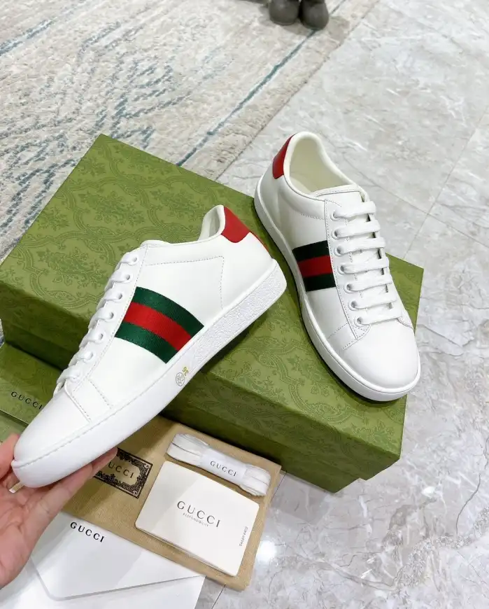 hype Gucci Sneakers