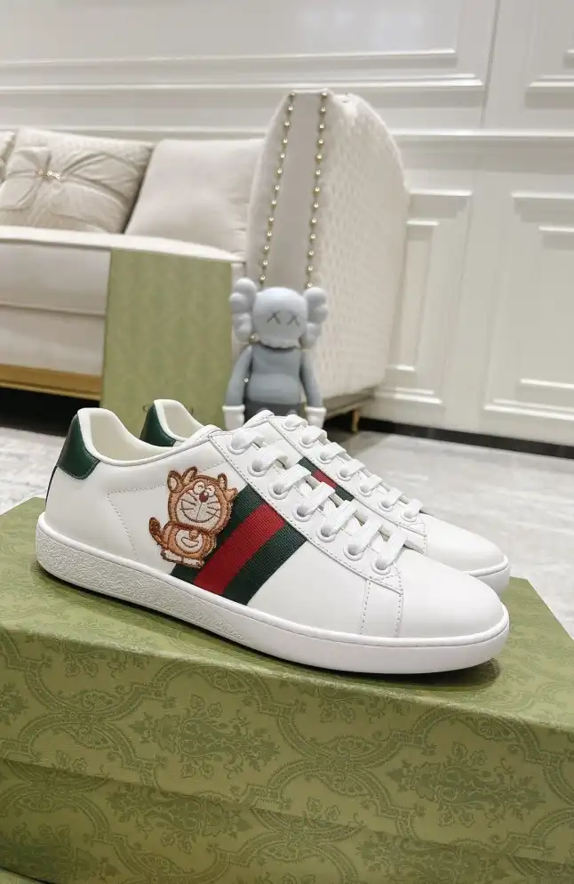 hype Gucci Sneakers