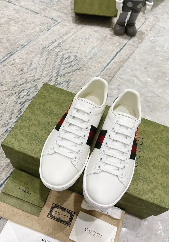 hype Gucci Sneakers