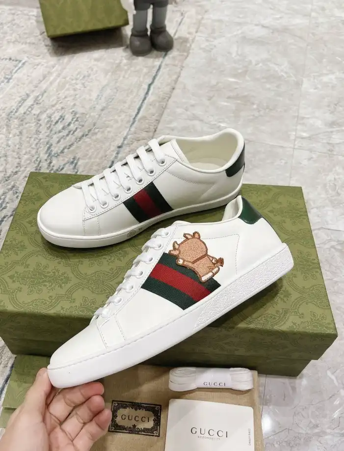 hype Gucci Sneakers