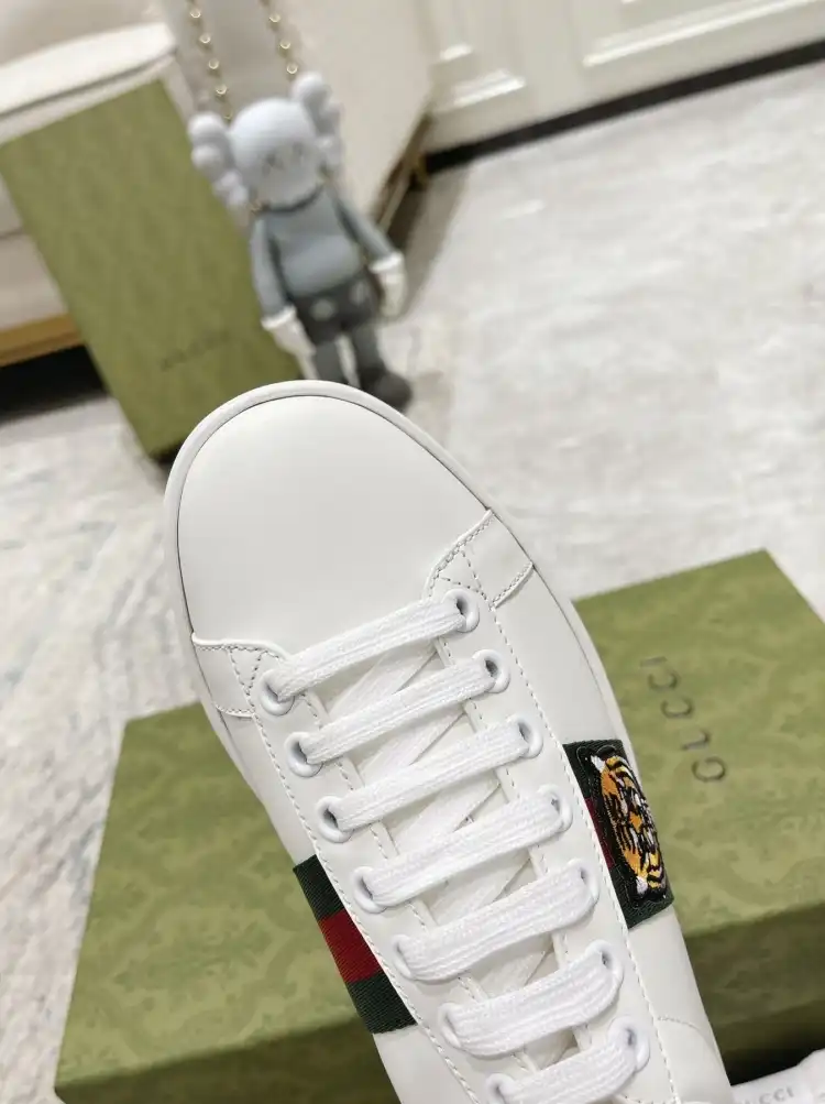 hype Gucci Sneakers