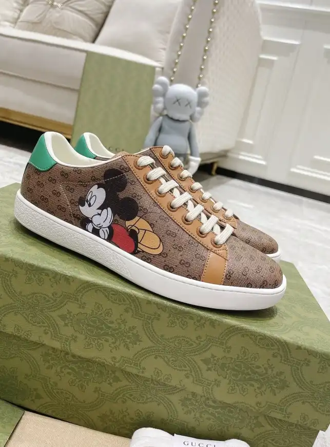 hype Gucci Sneakers