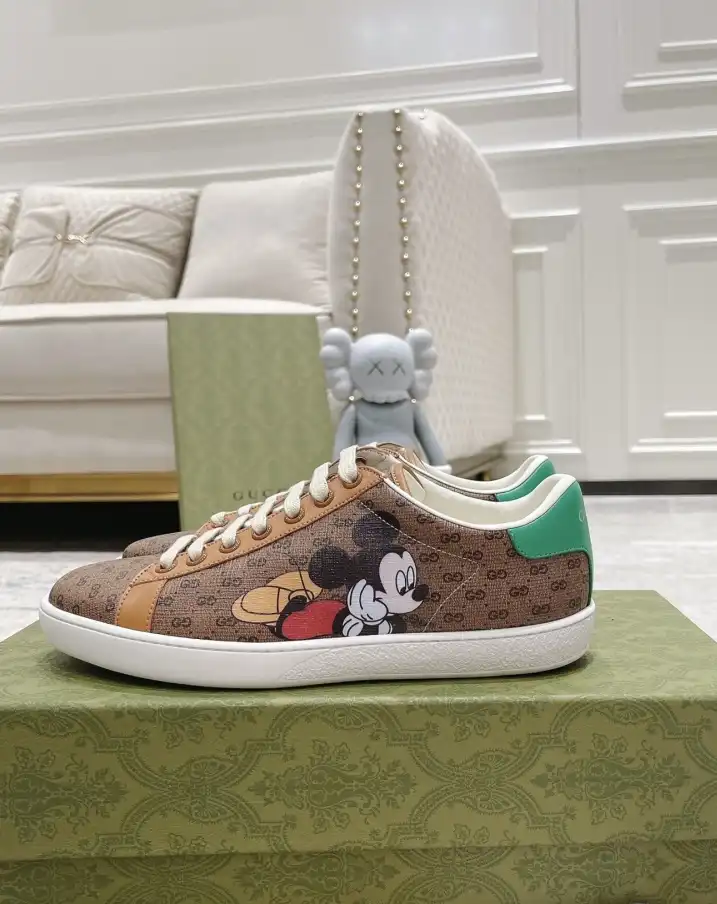 hype Gucci Sneakers