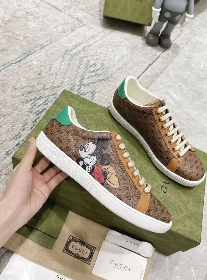 hype Gucci Sneakers