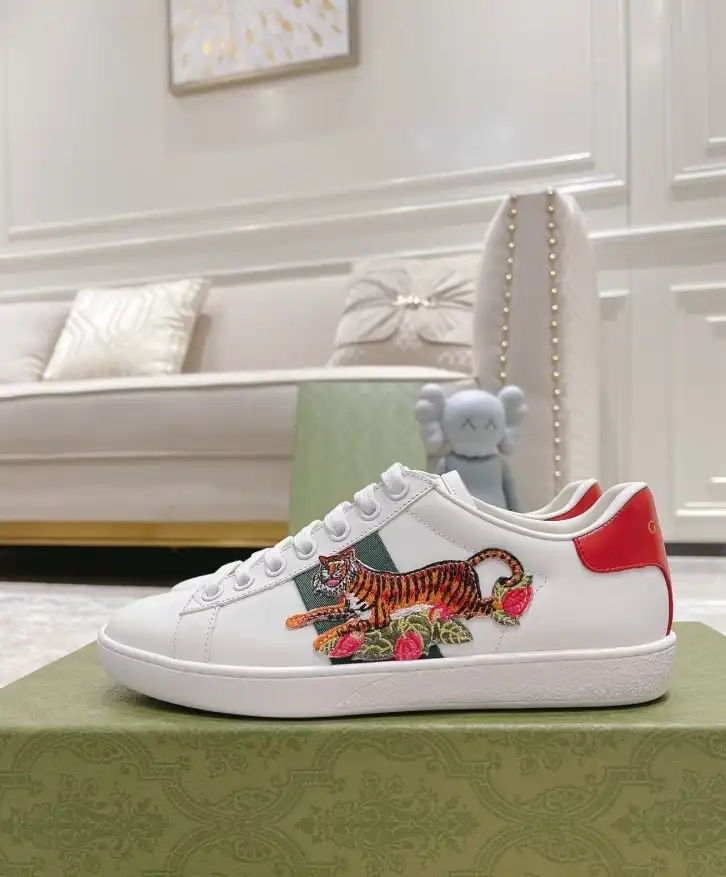 hype Gucci Sneakers