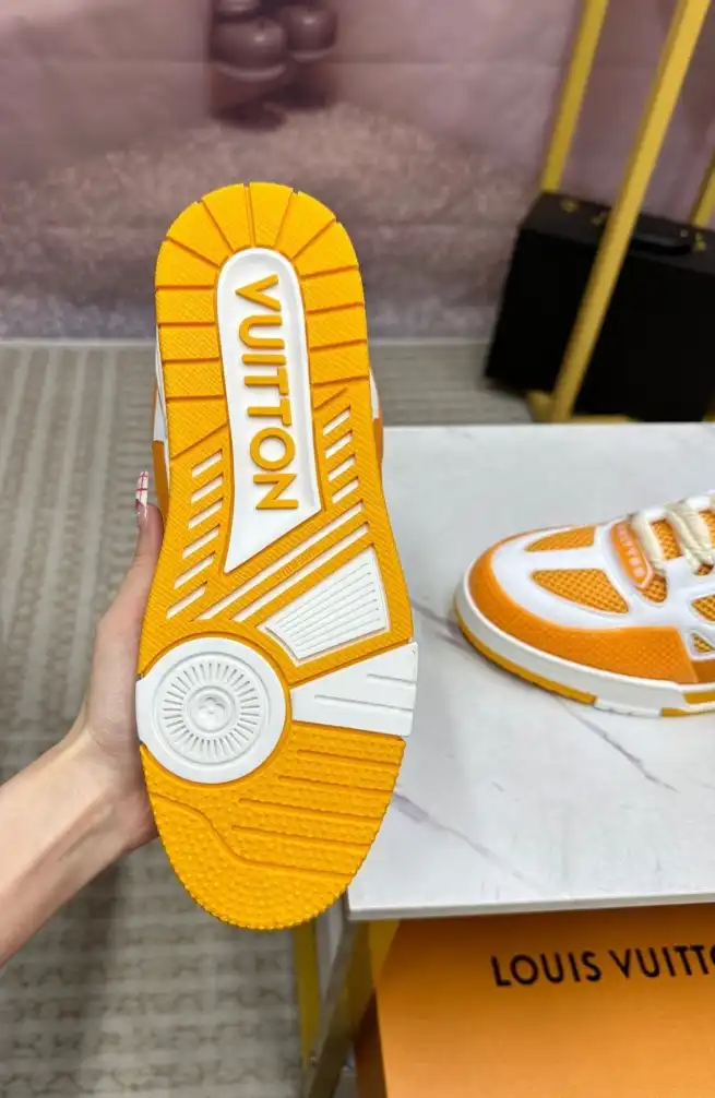 hype Louis Vuitton Sneakers