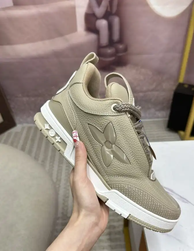 hype Louis Vuitton Sneakers