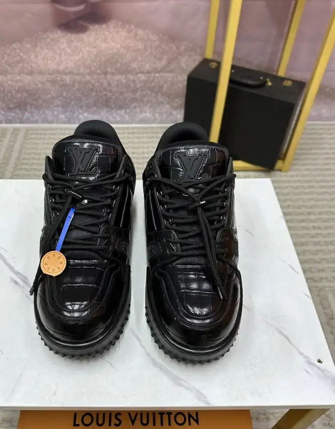 hype Louis Vuitton Sneakers