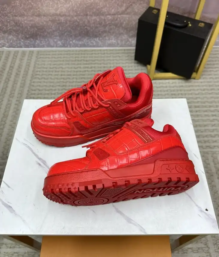 hype Louis Vuitton Sneakers