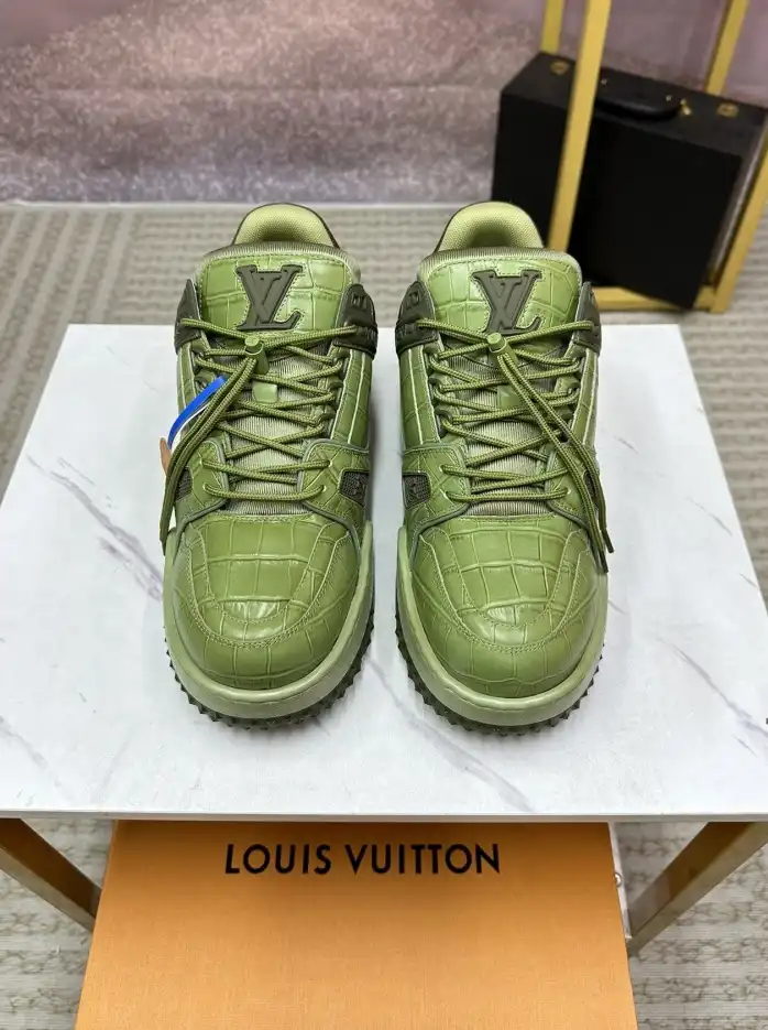 hype Louis Vuitton Sneakers