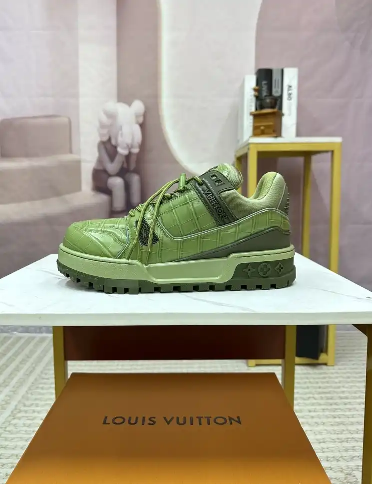 hype Louis Vuitton Sneakers