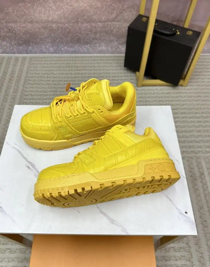 hype Louis Vuitton Sneakers