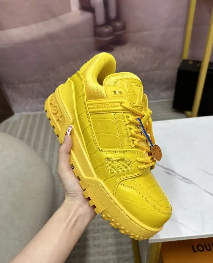 hype Louis Vuitton Sneakers