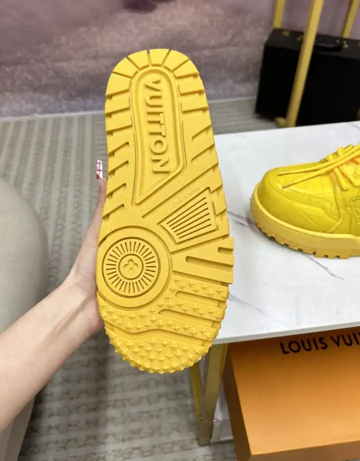 hype Louis Vuitton Sneakers