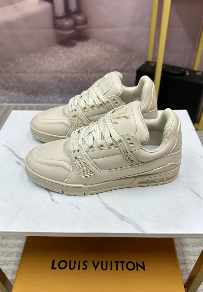 hype Louis Vuitton Sneakers