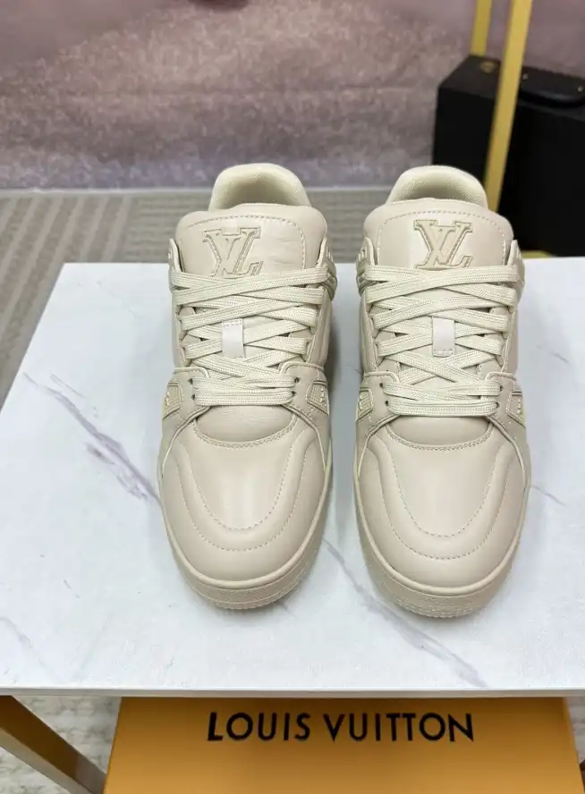 hype Louis Vuitton Sneakers