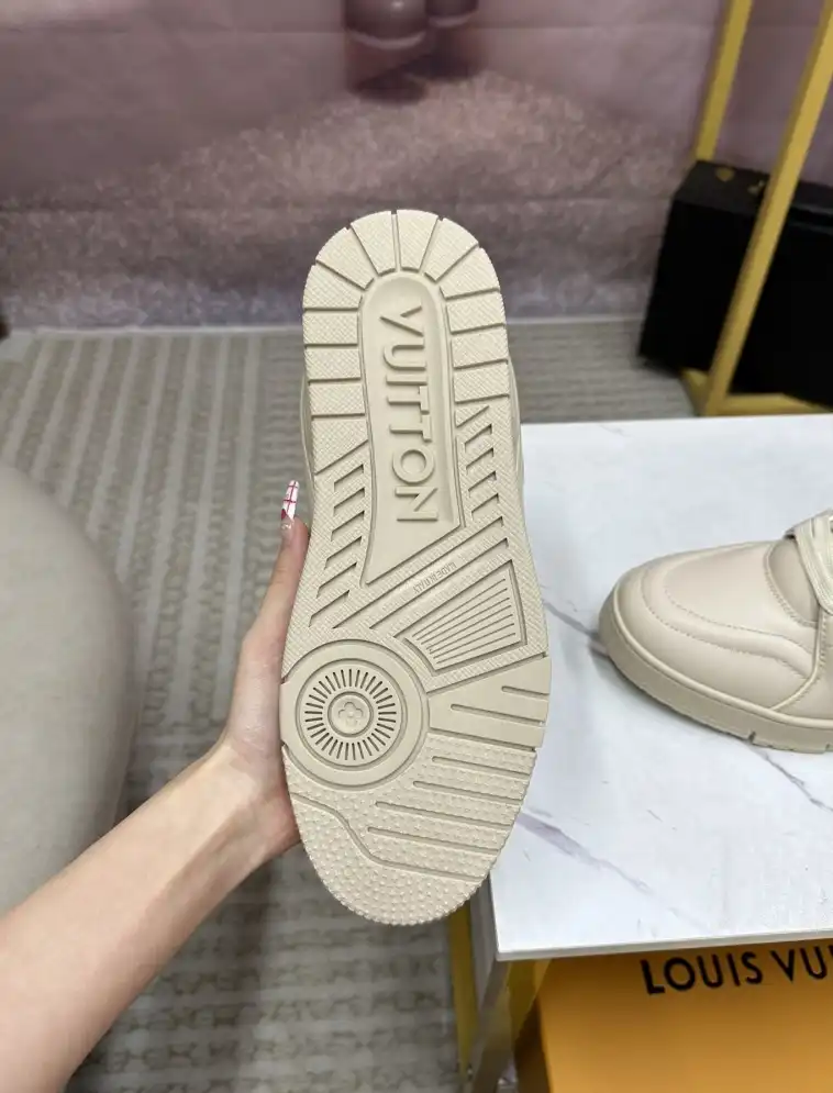 hype Louis Vuitton Sneakers