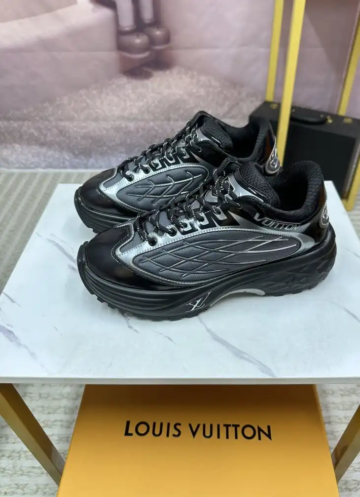 hype Louis Vuitton Sneakers