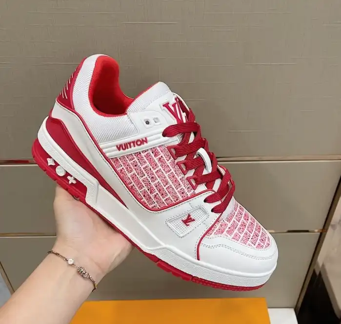 hype Louis Vuitton Sneakers