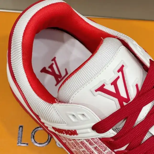 hype Louis Vuitton Sneakers