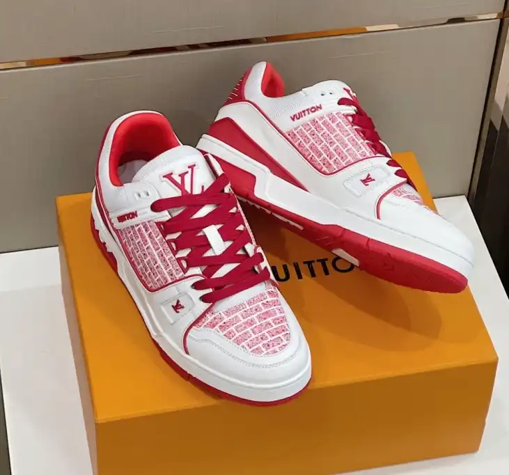 hype Louis Vuitton Sneakers