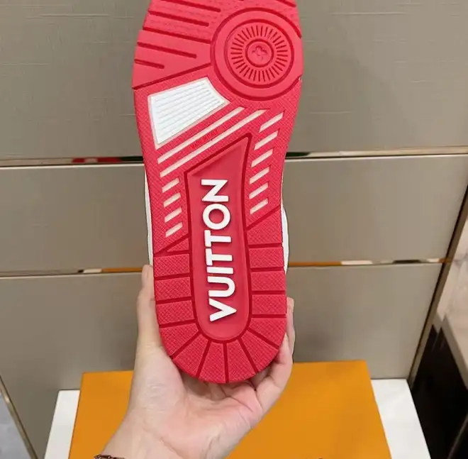 hype Louis Vuitton Sneakers