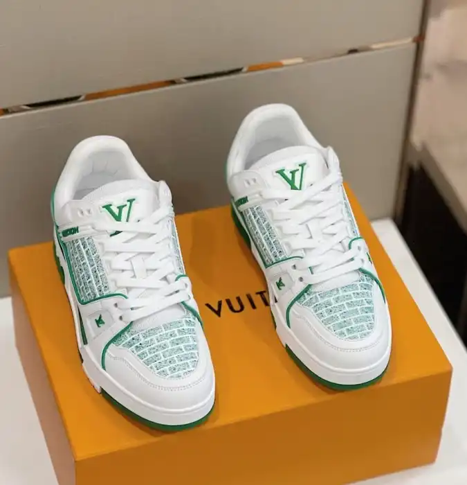 hype Louis Vuitton Sneakers