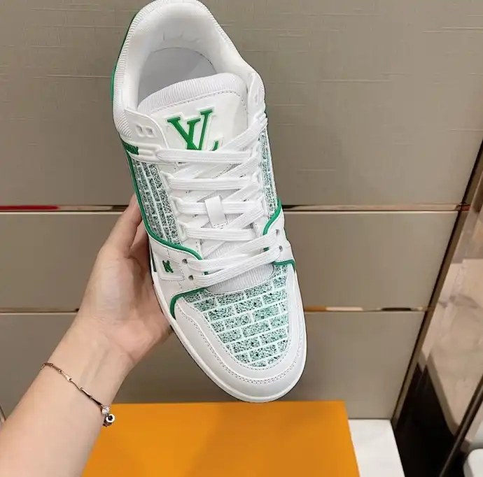 hype Louis Vuitton Sneakers