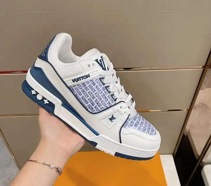 hype Louis Vuitton Sneakers