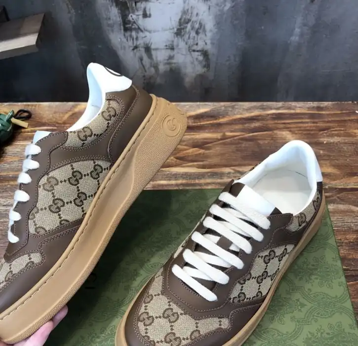 hype Gucci Sneakers