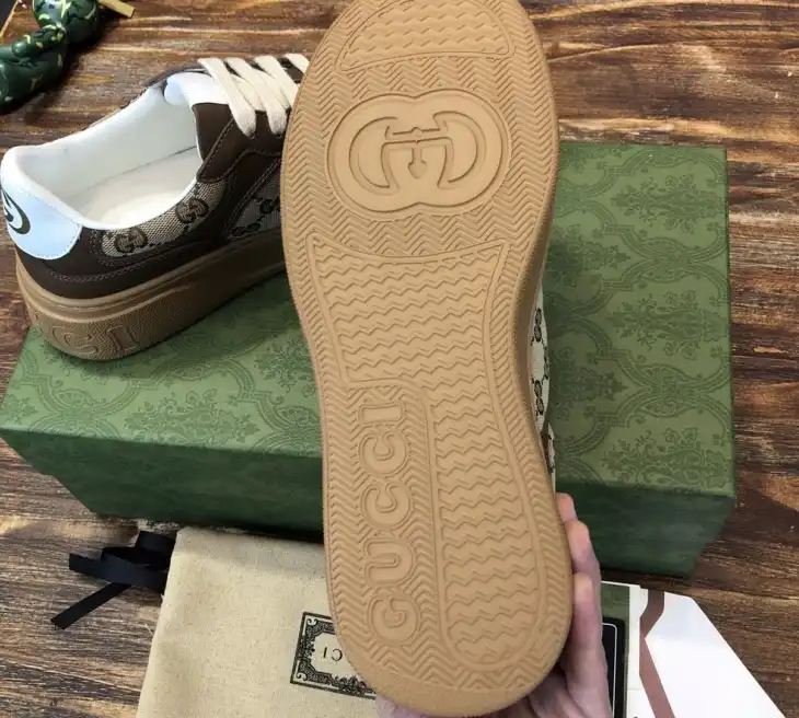 hype Gucci Sneakers