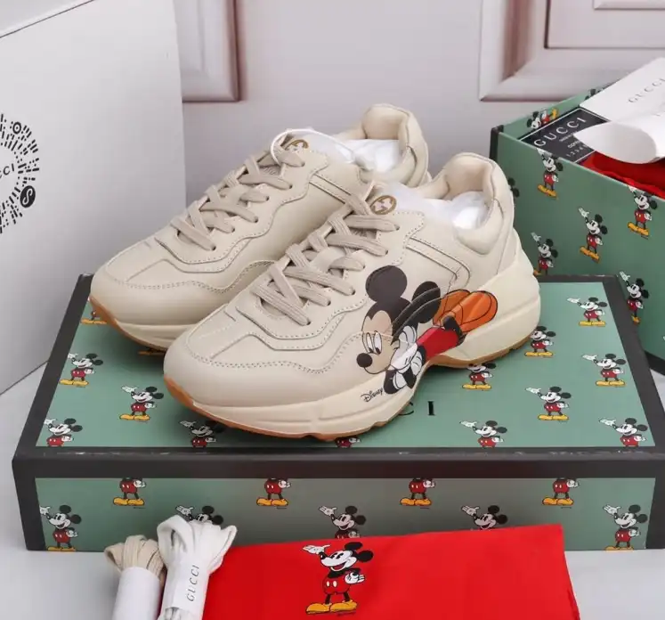 hype Gucci Sneakers